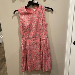 Women’s dress from the Gap- has pockets! Casual or dressy- Size 4